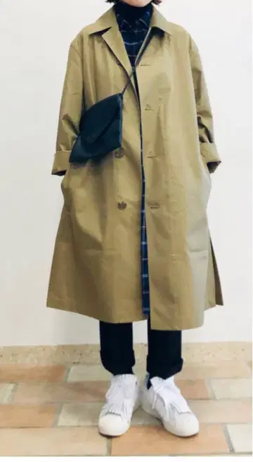 베이지 스텐카라 코트