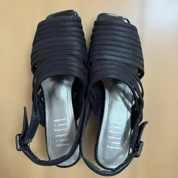 fitfit 블랙 샌들 23.5cm 중간 힐