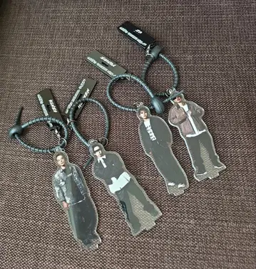 SPYAIR 아크릴 키링 4개 세트