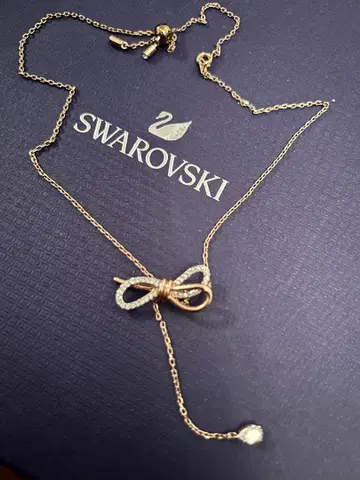 SWAROVSKI 리본 모티브 목걸이 골드 스와로브스키 상자 없음