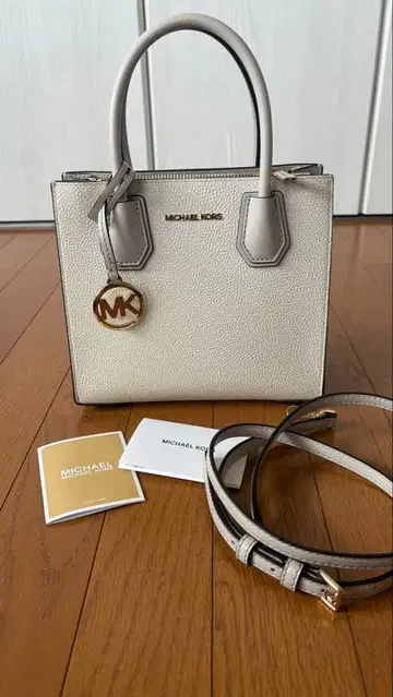 [ 새상품 ] MICHAEL KORS 미니 토트백 크림색