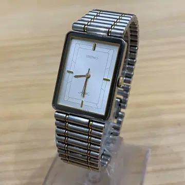 새상품급 SEIKO 세이코 시계 ARC 1221-5760 쿼츠
