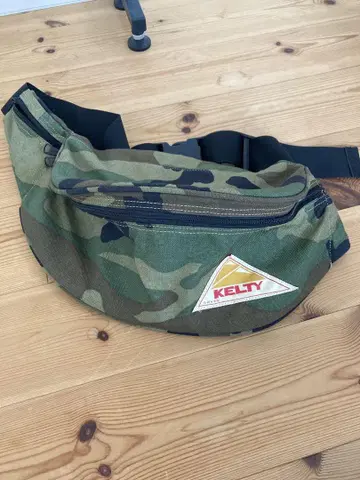 KELTY 카모플라쥬 바디백