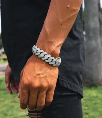 Glitter19mm Iced Out ProngChainBracelet