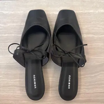 안민우 unminou 리본 신발 블랙 블랙