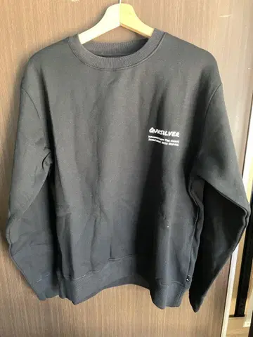 Quiksilver 블랙 맨투맨 미사용 택 포함