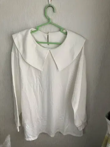 펠리시모 루즈핏 빅 칼라 긴팔 티셔츠
