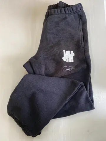 UNDEFEATED 스웨트 팬츠 조거 팬츠