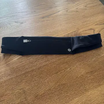 미사용 새상품 미국 구매 lululemon 웨스트 파우치