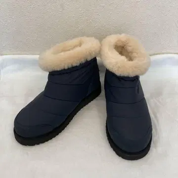 [ 미사용 새상품 ] BEARPAW 베어파우 부츠 네이비 24cm