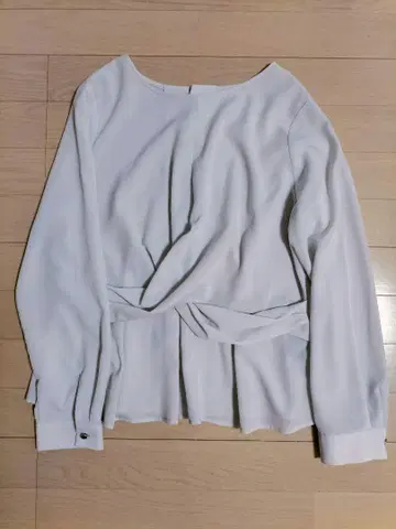 인터플래닛 카슈쿨 버튼 블라우스