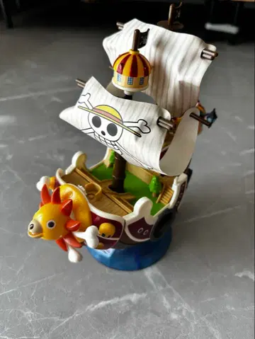 원피스 사우전드 써니호 피규어