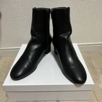 블랙 가죽 숏부츠
