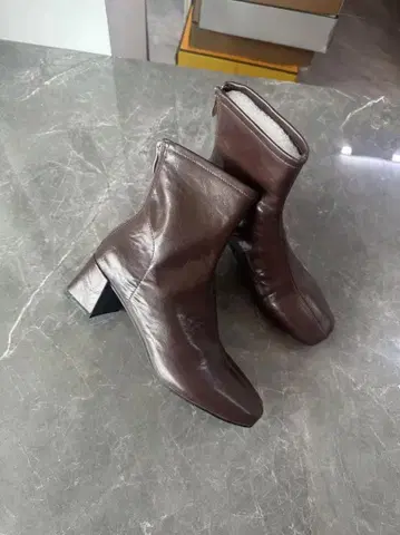 다크 브라운 가죽 롱 부츠