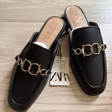 ZARA 블랙 가죽 로퍼