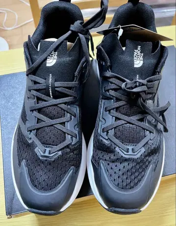 THE NORTH FACE 블랙 스니커즈 26cm