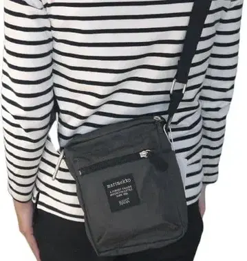 [ marimekko 마리메꼬 ] 숄더백 미사용 새상품 로고