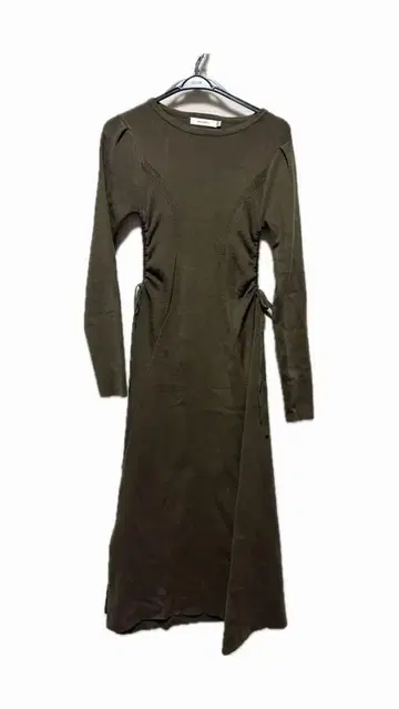 미사용 새상품 moussy 롱 원피스 올리브 그린