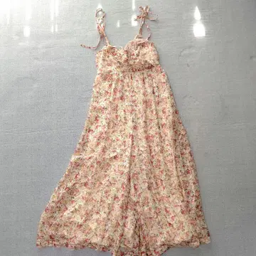 LIZ LISA 리즈리사 꽃무늬 플레어 살로펫 올인원