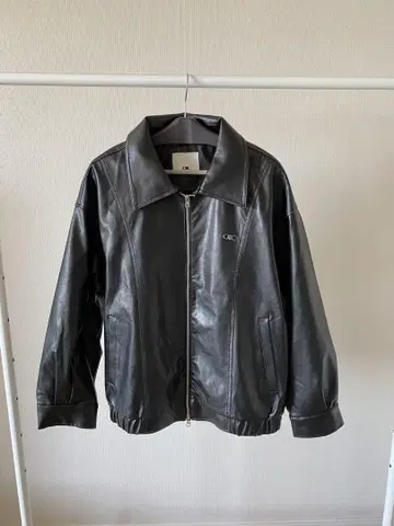 OIC 워시드 블랙 가죽 자켓