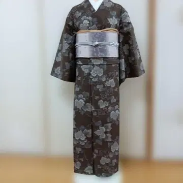 덩굴 무늬 브라운 진흙 오시마 명주 기모노