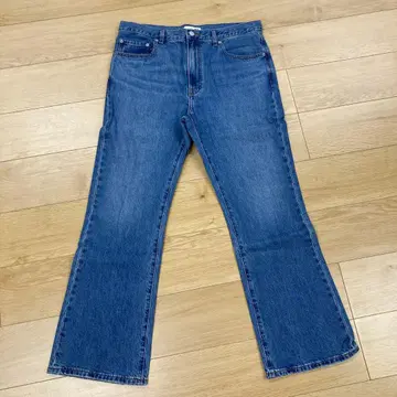 UNIQLO jwa 블루 부츠컷 데님 W34