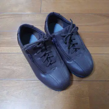 브라운 실외용 간호화 아유미 23~23.5cm