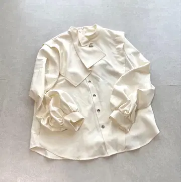 22AW UNITED TOKYO 레이어드 디자인 블라우스