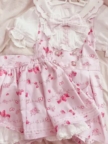 LIZLISA Creamy Berry 패턴 셋업