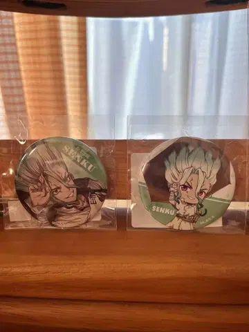 Dr.STONE 센쿠 캔뱃지 2개 세트