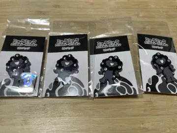 오사카 간사이 만박 2025 블랙 미야쿠미야쿠 핀 배지 핀즈