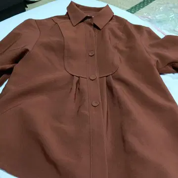 [키리에키리] 테라코타 더블 조젯 컨셔스 슬리브 셔츠 자켓
