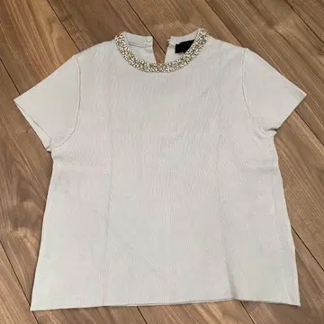 ZARA 비쥬 포함 반팔 상의 M 사이즈