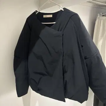 블랙 바이 마우지 cocoon down short coat