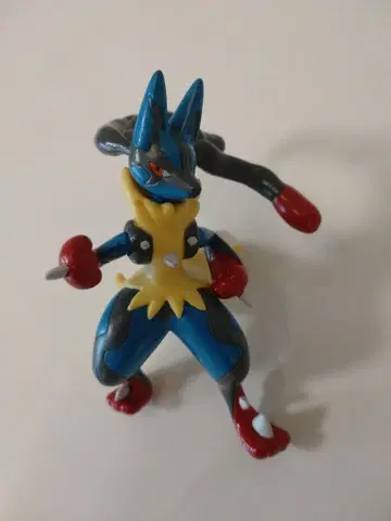 포켓몬 몬코레 루카리오 피규어