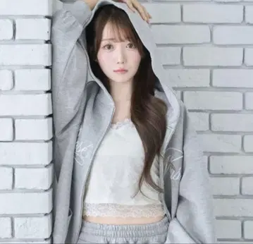 로제 뮤즈 Logo 3d embroidery hoodie 셋업