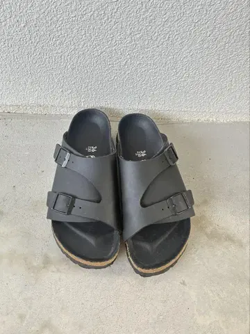 Birkenstock 블랙 샌들 36 취리히