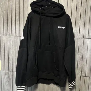 FUTURE 후드 부착 후드티 블랙