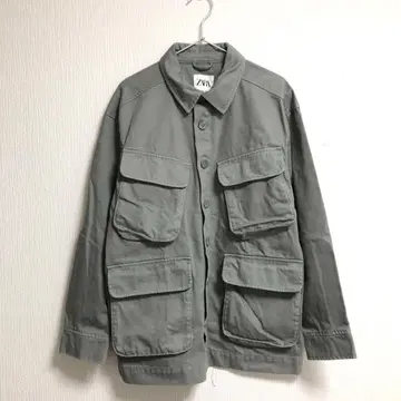 ZARA 카키 밀리터리 자켓 M 사이즈