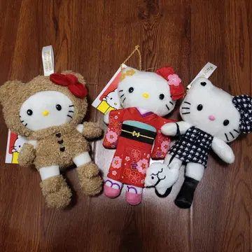 헬로키티 봉제 인형 3개 세트. 20cm