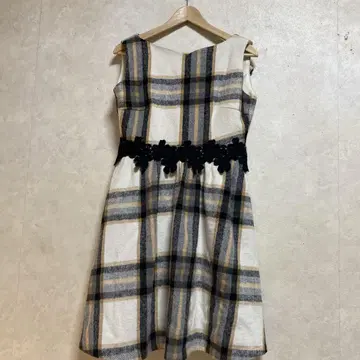 tocca closet 체크 무늬 슬리브리스 원피스