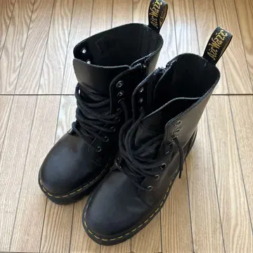 닥터마틴 Dr.Martens
