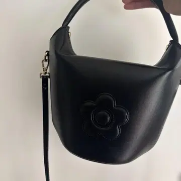 MARY QUANT (마리콴트) 숄더백 블랙
