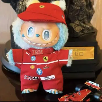 러브부 LABUBU 페라리 레이서 의류 F1