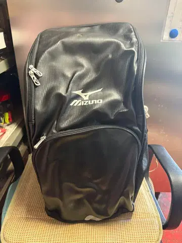 미즈노 블랙 스포츠 백팩