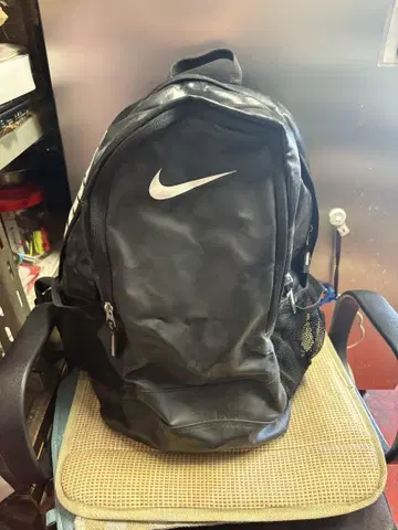 나이키 블랙 백팩