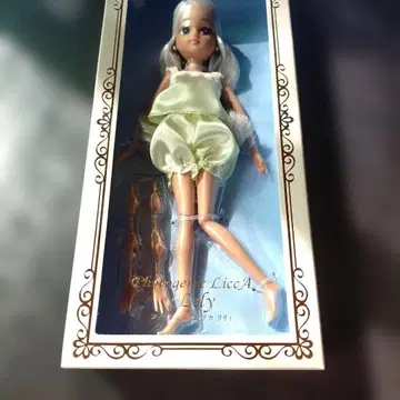 포토제닉 리카 릴리