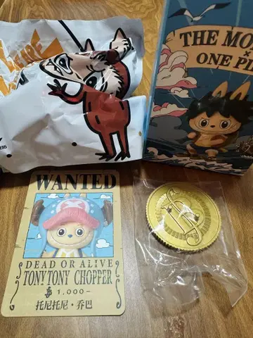 POPMART LABUBU 러브러브 ONE PIECE 초파 (새상품)