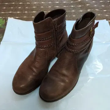 Clarks 클락스 숏부츠