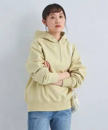 그린 레이블 릴랙싱 후드티